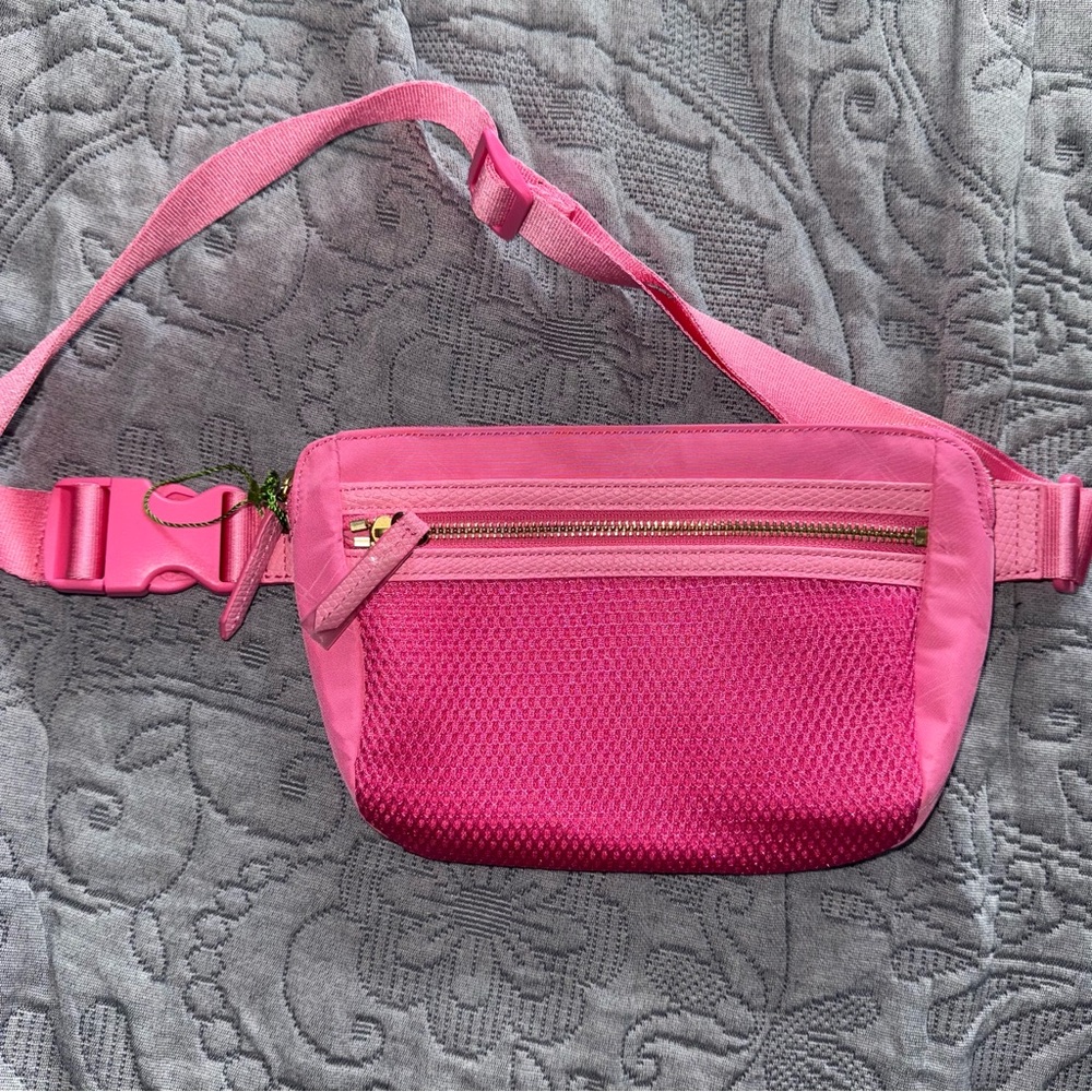 New Vera Bradley Belt Bag Pink
